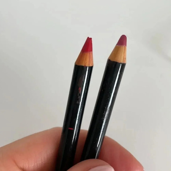 🔥4/$20 The Body Shop Lip Liners - Picture 4 of 4